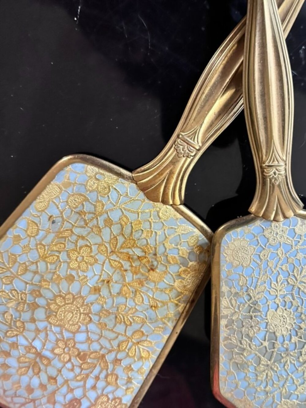 Vintage Mid Century Gold Tone Vanity Mirror & Hair Brush Set Floral Lace 1955–65 - Picture 2 of 8